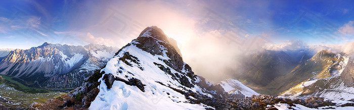 雪山夕阳海报背景